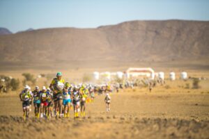 Primo chilometro di gara della Marathon Des Sables